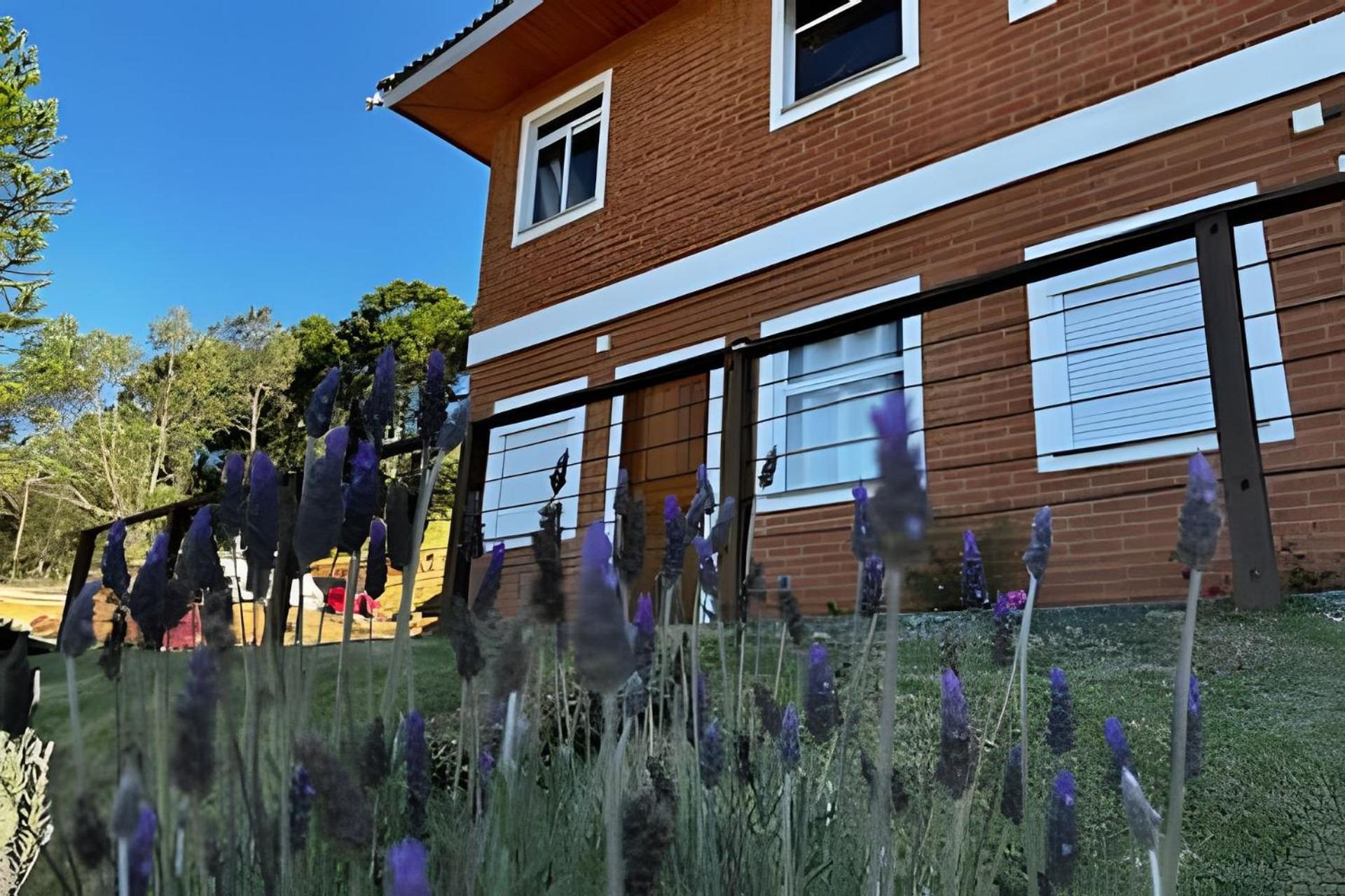 Suites Saint Louis - Conforto Do Lado Do Centro Turistico Campos do Jordão 外观 照片