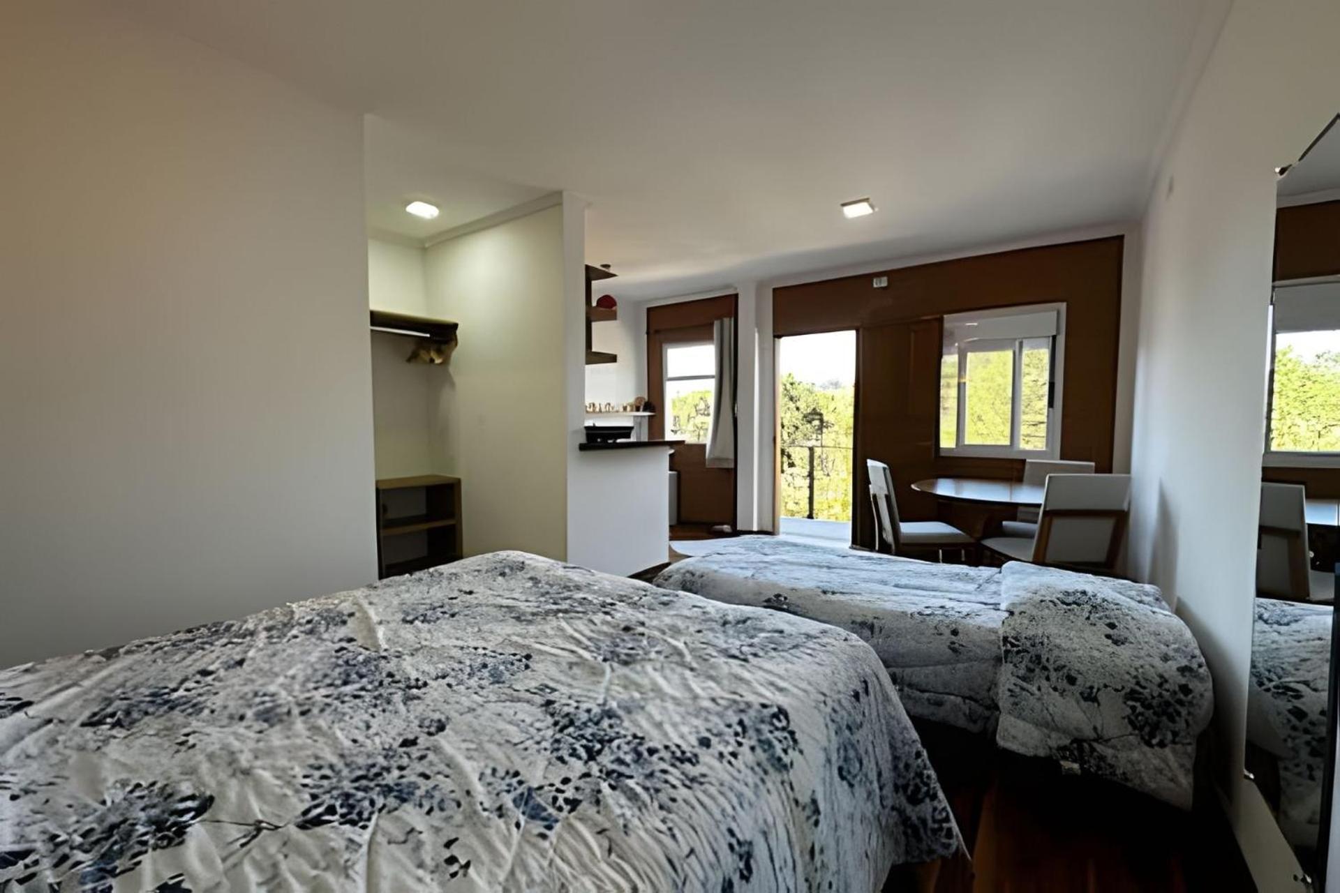 Suites Saint Louis - Conforto Do Lado Do Centro Turistico Campos do Jordão 外观 照片