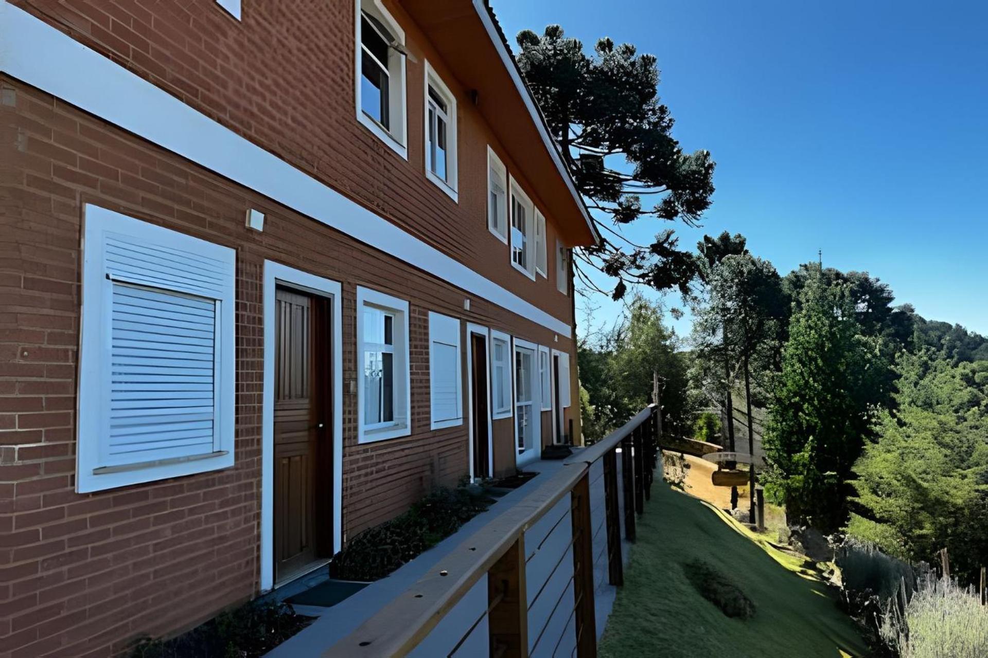 Suites Saint Louis - Conforto Do Lado Do Centro Turistico Campos do Jordão 外观 照片
